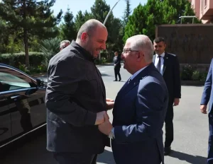 guler-ve-umerov-ankarada-bulustu-vXYIn5tY.jpg