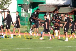 kocaelispor-kayserispor-maci-hazirliklarini-yurutuyor-zMvhtOgP.jpg