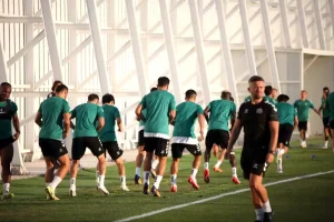 konyaspor-goztepe-macina-hazirlaniyor-b86fueP3.jpg