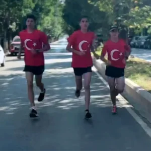 kutahyada-zafer-kosusu-yapildi-gGue8POF.jpg