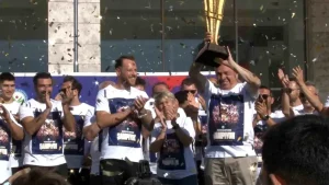 nilufer-belediyespor-hentbol-takimi-super-kupayi-kazandi-Gm4BybTv.jpg