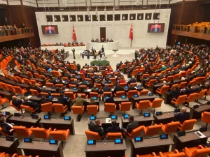 tbmm-olaganustu-toplantiya-cagrildi-echmcqxv.jpg