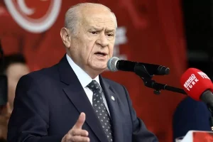 bahceliden-cok-konusulacak-cikis-bana-kalsa-yarim-saatte-kapatirim-9d7fOyWB.jpg