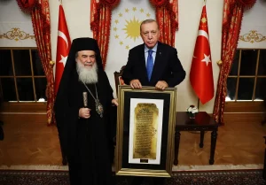 cumhurbaskani-erdogan-kudus-rum-ortodoks-patrigini-kabul-etti-g6jWOgg8.jpg