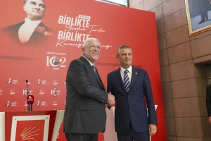 dervisoglu-chp-genel-baskani-ozgur-ozeli-ziyaret-etti-CZL3Iz1c.jpg