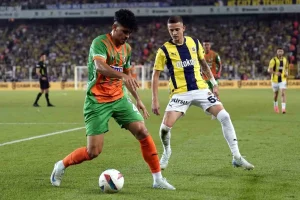 fenerbahce-alanyaspor-maci-yarin-i3l4z3Gs.jpg