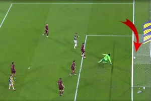 gol-mu-degil-mi-unlu-yorumcular-ulkeyi-ikiye-bolen-pozisyonda-tereddutsuz-gorus-belirtti-JC8E5yGD.jpg