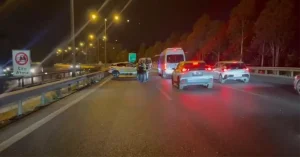 izmirde-motosiklet-kazasi-bir-olu-jXds1YRG.jpg