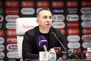konyaspor-alanyaspora-maglup-wuz4HaU4.jpg