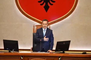 niko-peleshi-arnavutluk-meclis-baskani-oldu-HAyCazMO.jpg