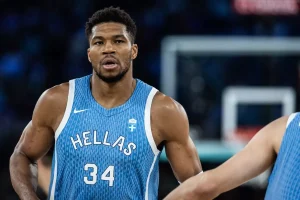 skandallar-bitmiyor-simdi-de-giannis-antetokounmpo-turk-bayragina-kufur-etti-l7Ku2hQH.jpg