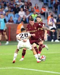 super-ligde-trabzonspor-samsunspor-1-1-wgk2S7RC.jpg