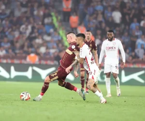trabzonspor-samsunspor-1-1-beraberlik-nAfOMcGq.jpg