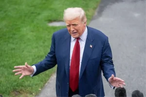 trump-abd-japonya-ticaret-anlasmasini-imzaladi-C7VPiNXB.jpg
